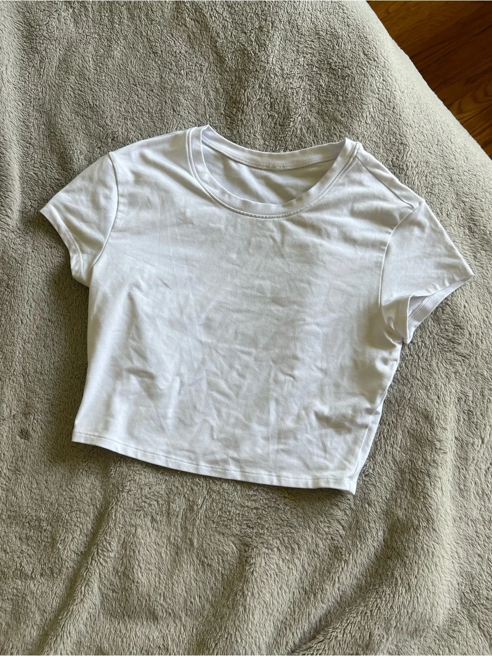 Alo Womens Alosoft White Crop Finesse Short Sleeve Small